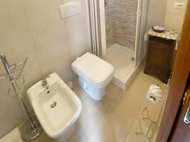 Noemisabry - Casa Vacanze บารี ภายนอก รูปภาพ